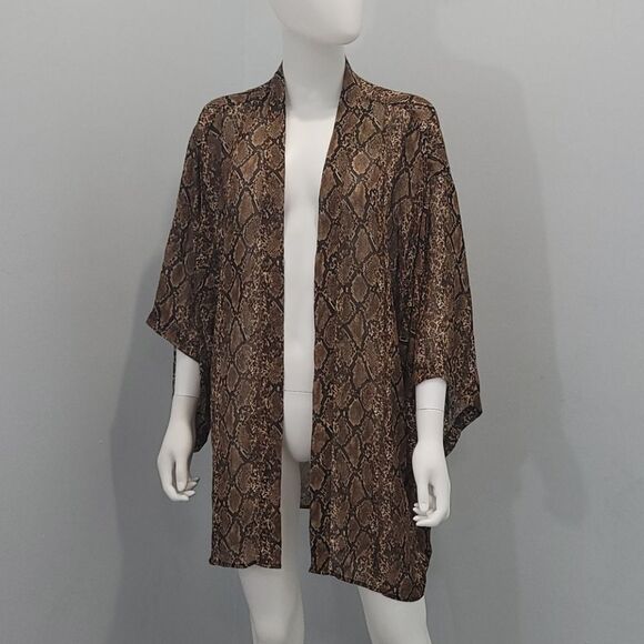 SHOW Me Your MuMu Coverup Kimono - Picture 3 of 10